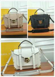 Picture of Michael Kors Lady Handbags _SKUfw106633061fw